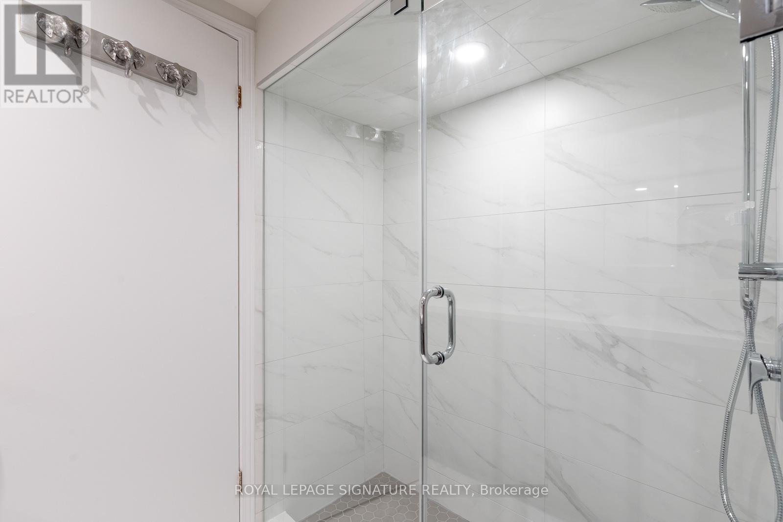 14 Canerouth Drive, Toronto, Ontario  M9C 3R5 - Photo 21 - W13454020