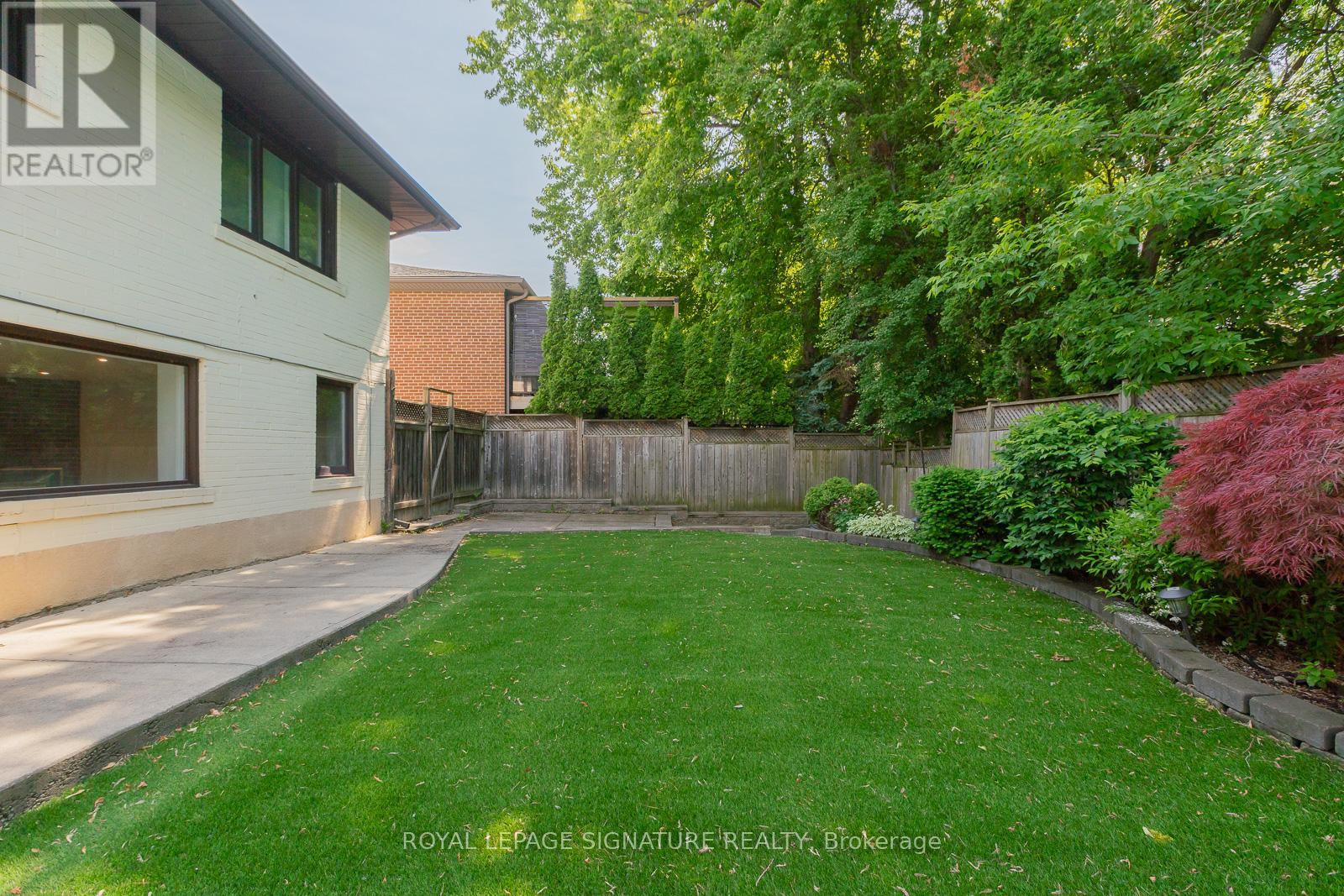 14 Canerouth Drive, Toronto, Ontario  M9C 3R5 - Photo 31 - W13454020