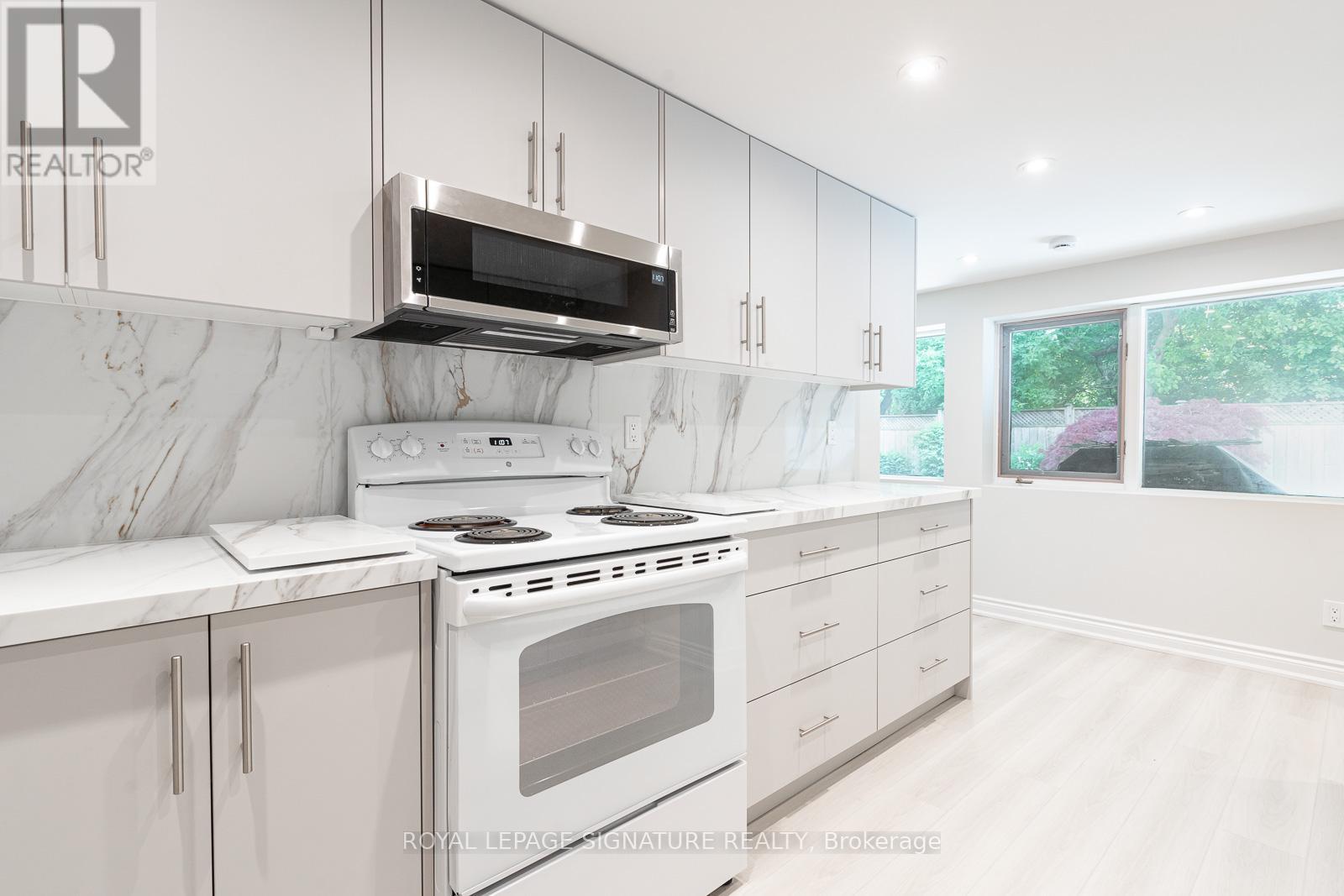 14 Canerouth Drive, Toronto, Ontario  M9C 3R5 - Photo 5 - W13454020