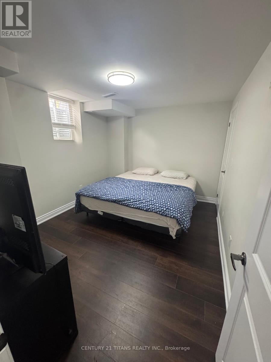 Bsmt - 4 Priory Drive, Whitby, Ontario  L1P 0K9 - Photo 10 - E13448828