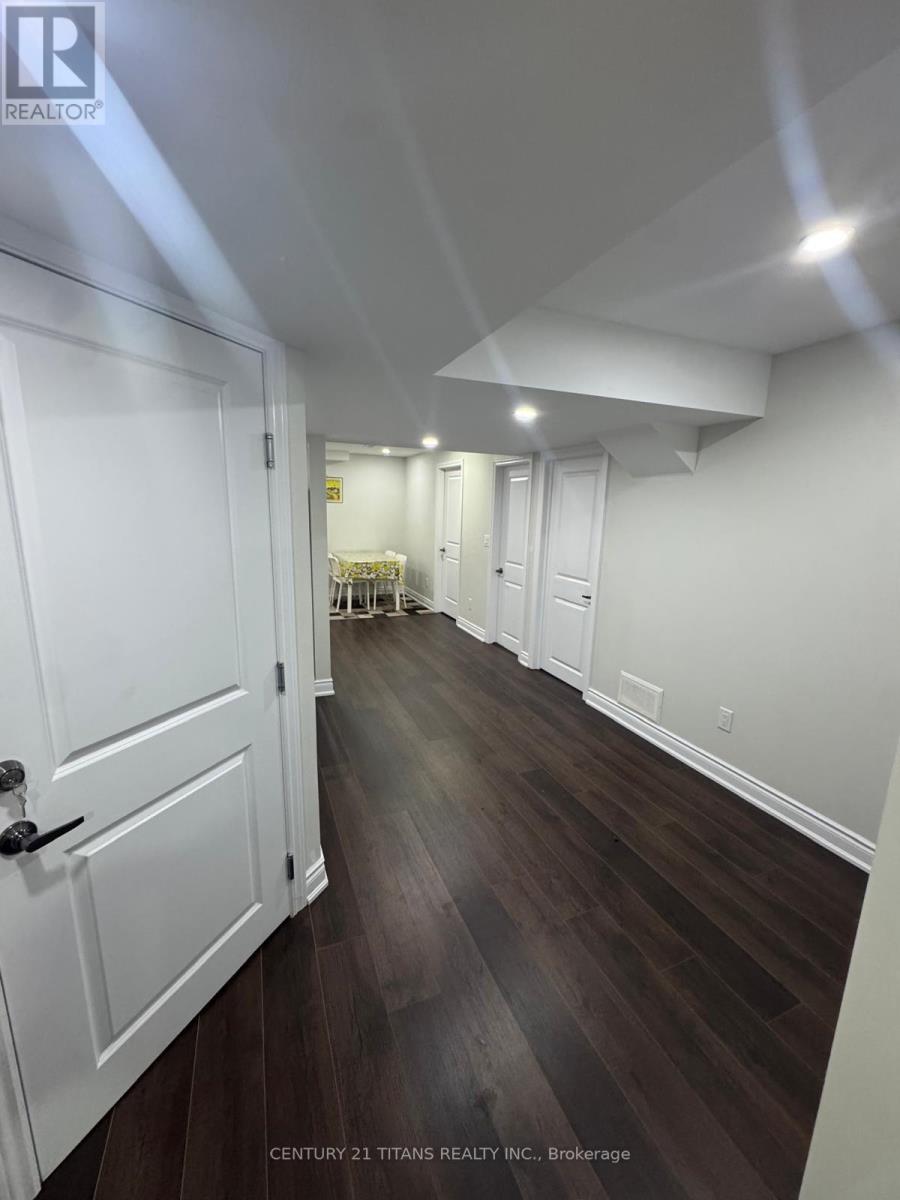 Bsmt - 4 Priory Drive, Whitby, Ontario  L1P 0K9 - Photo 8 - E13448828