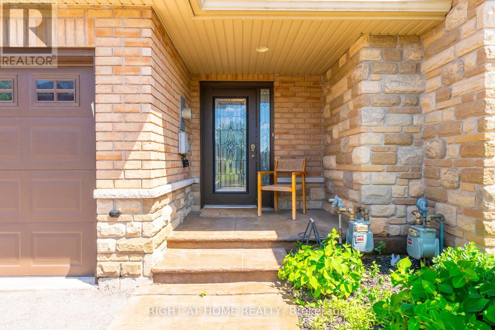 9 Periwinkle Drive, Hamilton, Ontario  L0R 1P0 - Photo 6 - X13453992