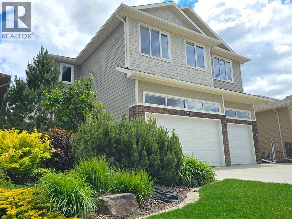 302 Sixmile Ridge S, Lethbridge, Alberta  T1K 5W8 - Photo 1 - A2320097