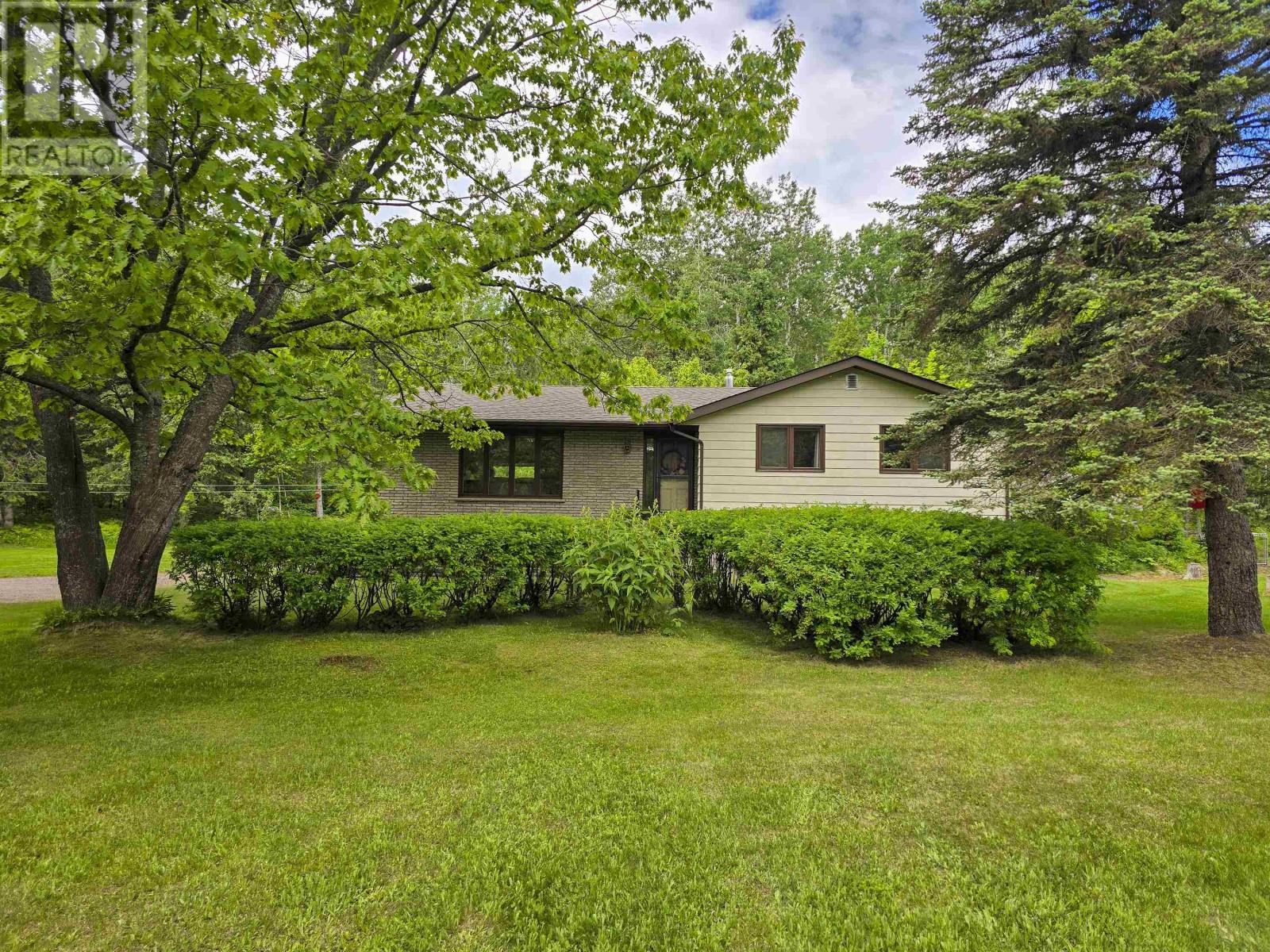 691 Nicholetts Rd, Thunder Bay, Ontario  P0T 2G0 - Photo 2 - TB2601533