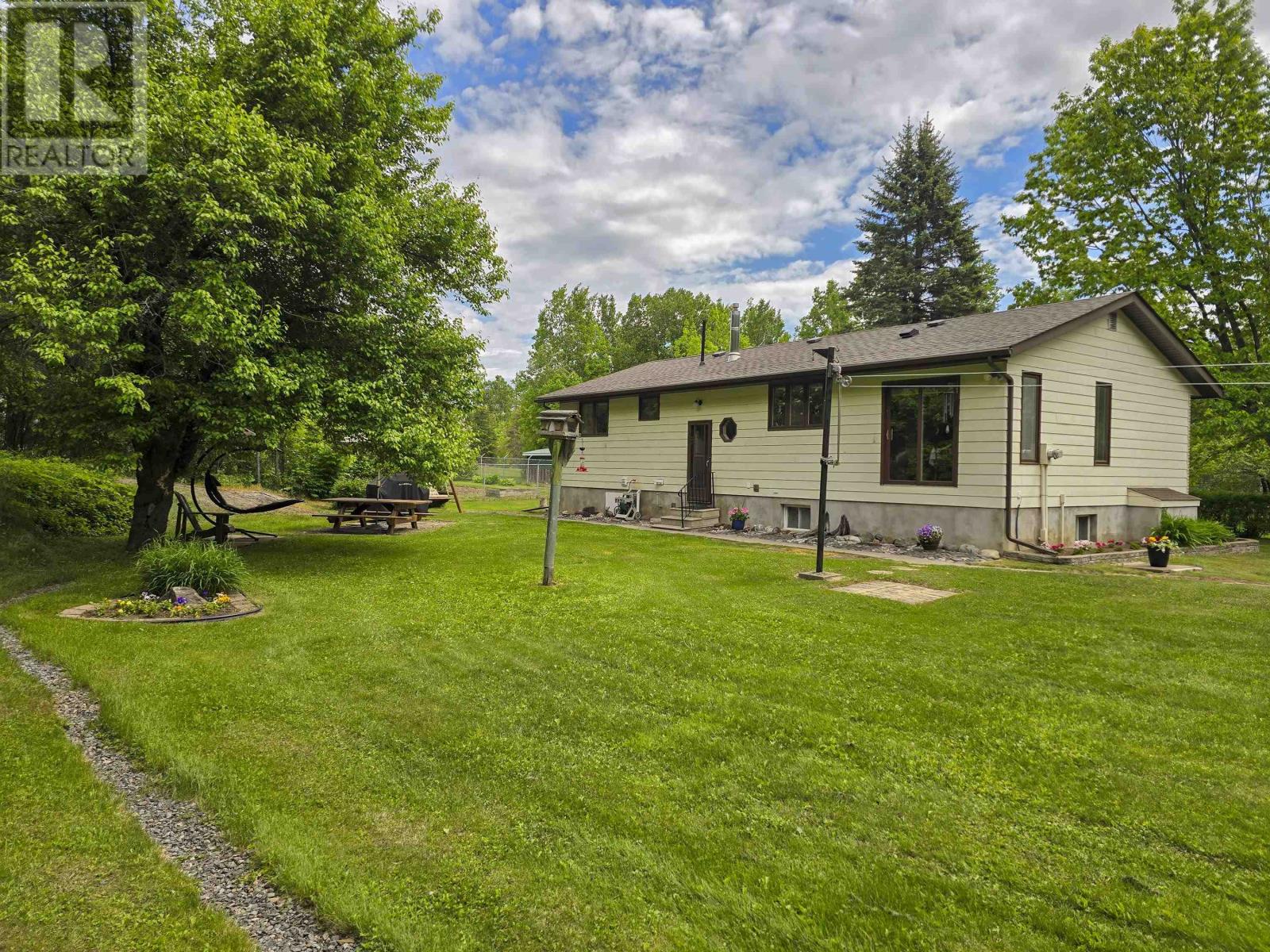 691 Nicholetts Rd, Thunder Bay, Ontario  P0T 2G0 - Photo 36 - TB2601533