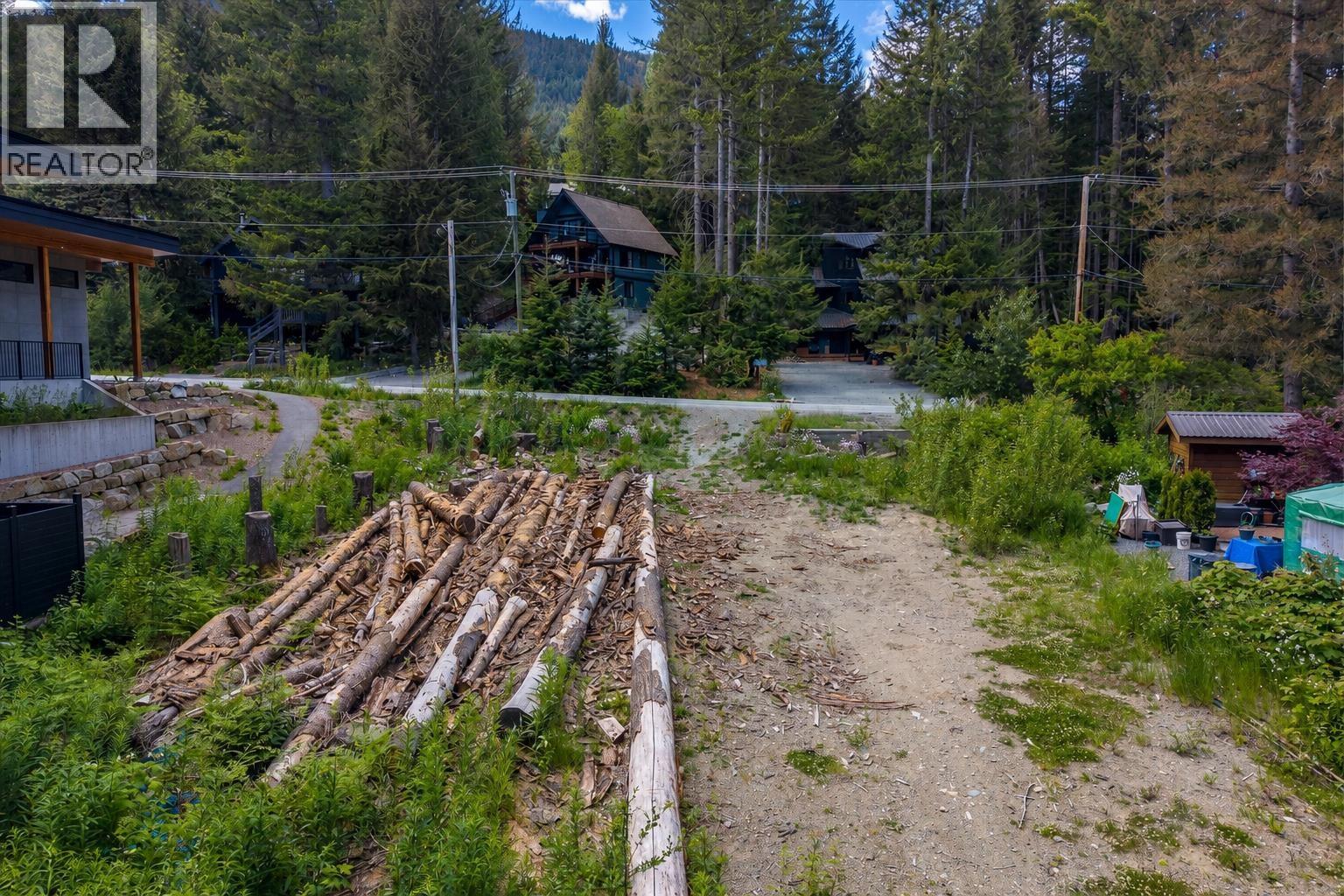 8354 Rainbow Drive, Whistler, British Columbia  V8E 0G1 - Photo 10 - R3136895