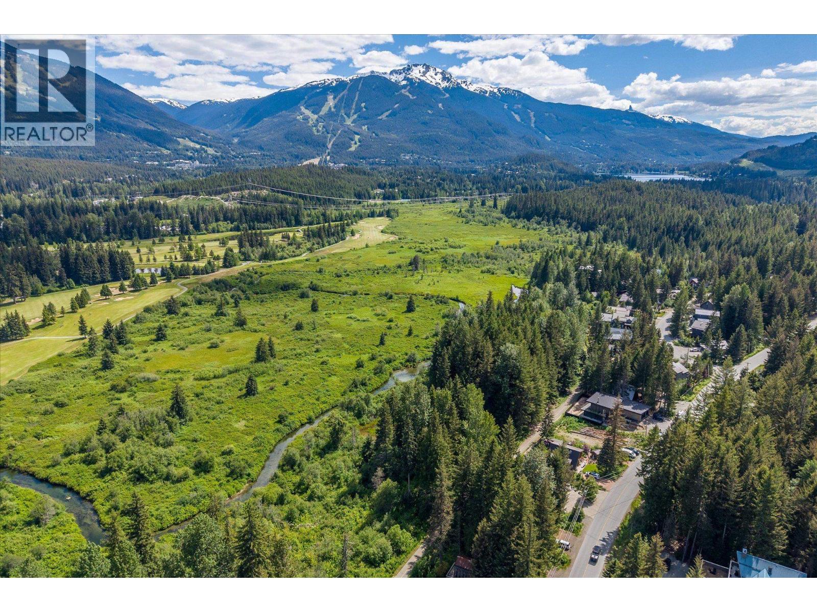 8354 Rainbow Drive, Whistler, British Columbia  V8E 0G1 - Photo 18 - R3136895