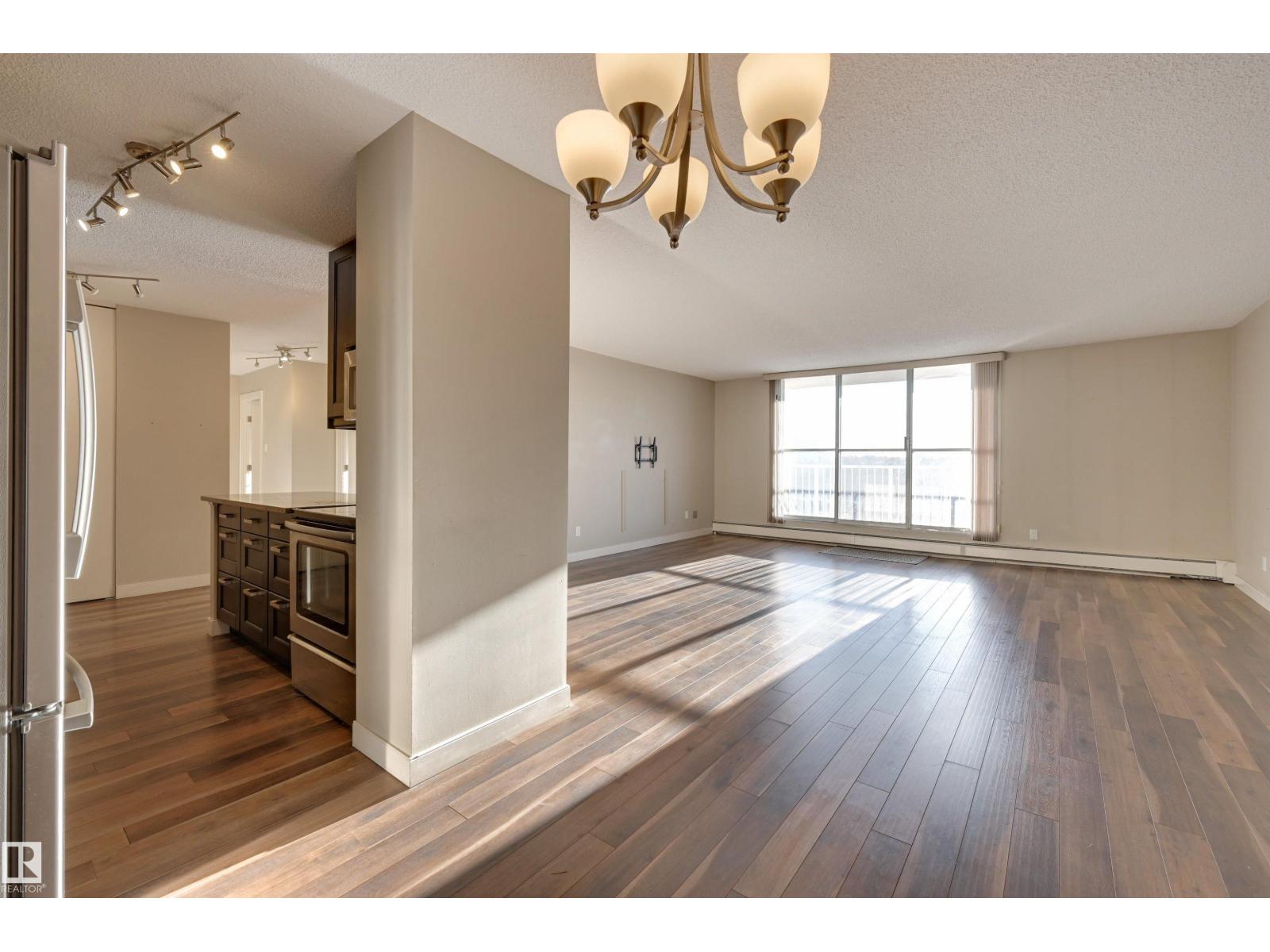 #406 12141 Jasper Av NW, Edmonton, Alberta  T5N 3X8 - Photo 11 - E4482435