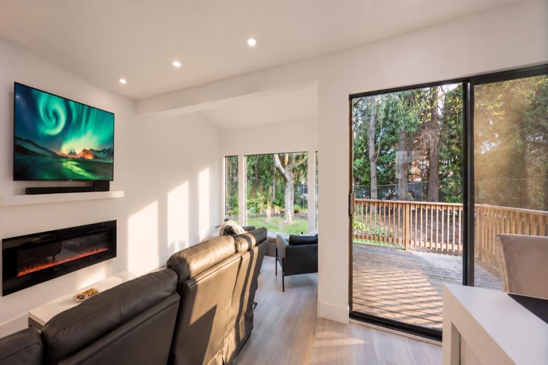 15951 Alder Place, Surrey, British Columbia  V4A 5J1 - Photo 4 - R3130364