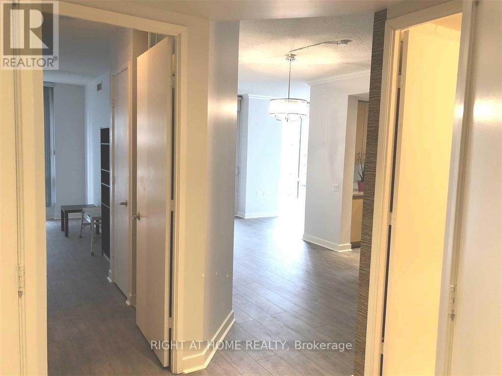 710 - 85 Bloor Street E, Toronto, Ontario  M4W 3Y1 - Photo 2 - C13454032