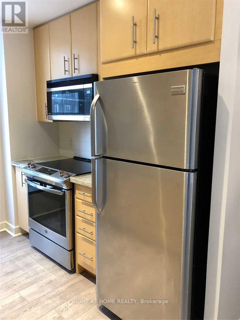 710 - 85 Bloor Street E, Toronto, Ontario  M4W 3Y1 - Photo 3 - C13454032