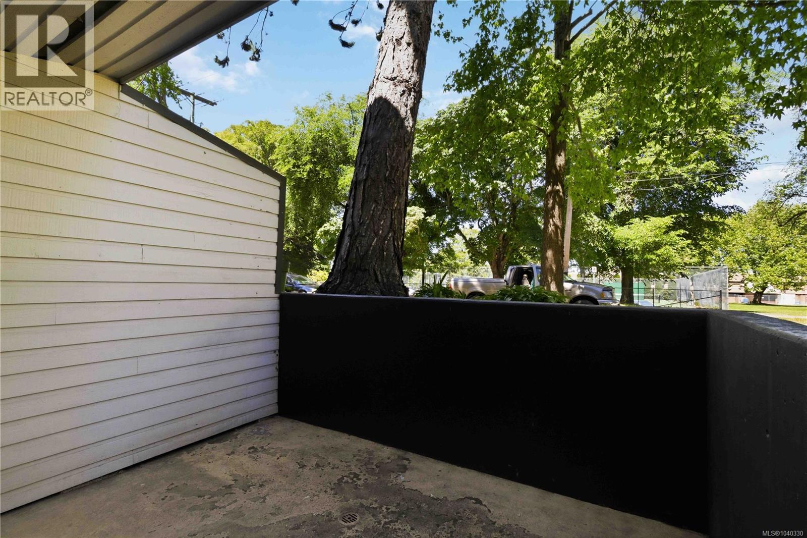 111 909 Pembroke St, Victoria, British Columbia  V8T 4Z5 - Photo 11 - 1040330