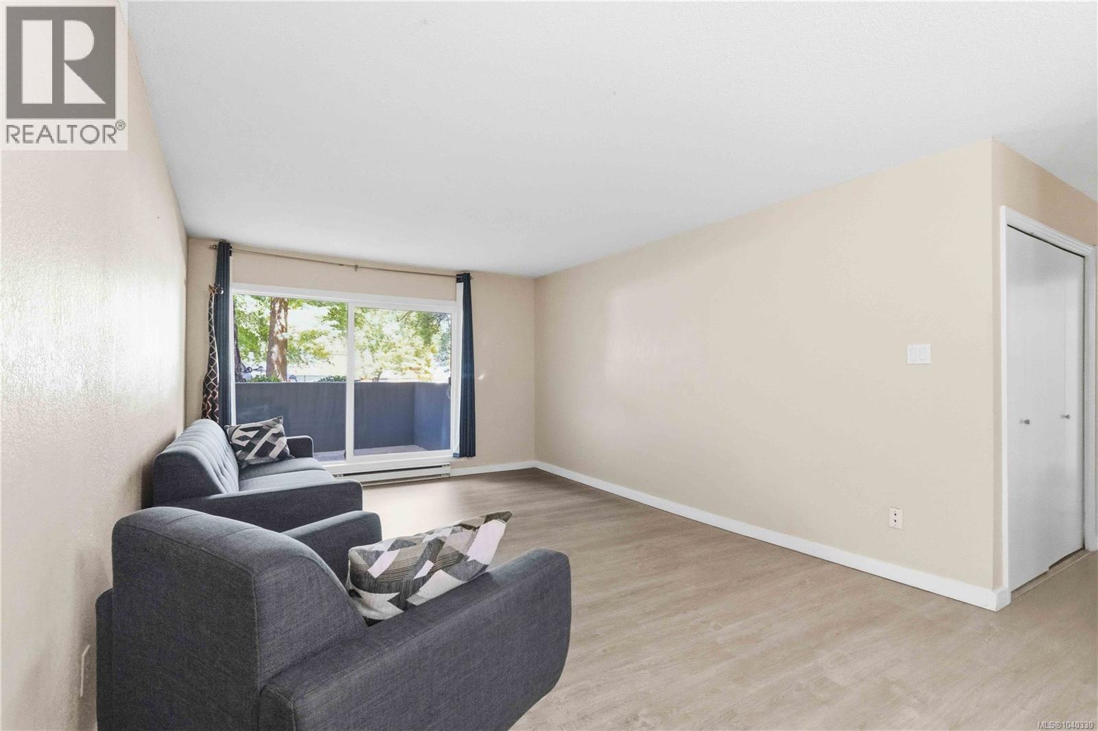 111 909 Pembroke St, Victoria, British Columbia  V8T 4Z5 - Photo 7 - 1040330