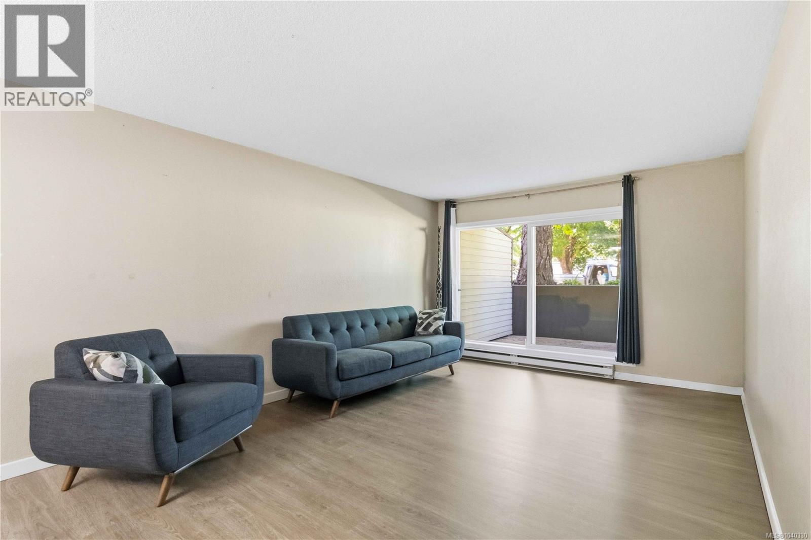 111 909 Pembroke St, Victoria, British Columbia  V8T 4Z5 - Photo 8 - 1040330