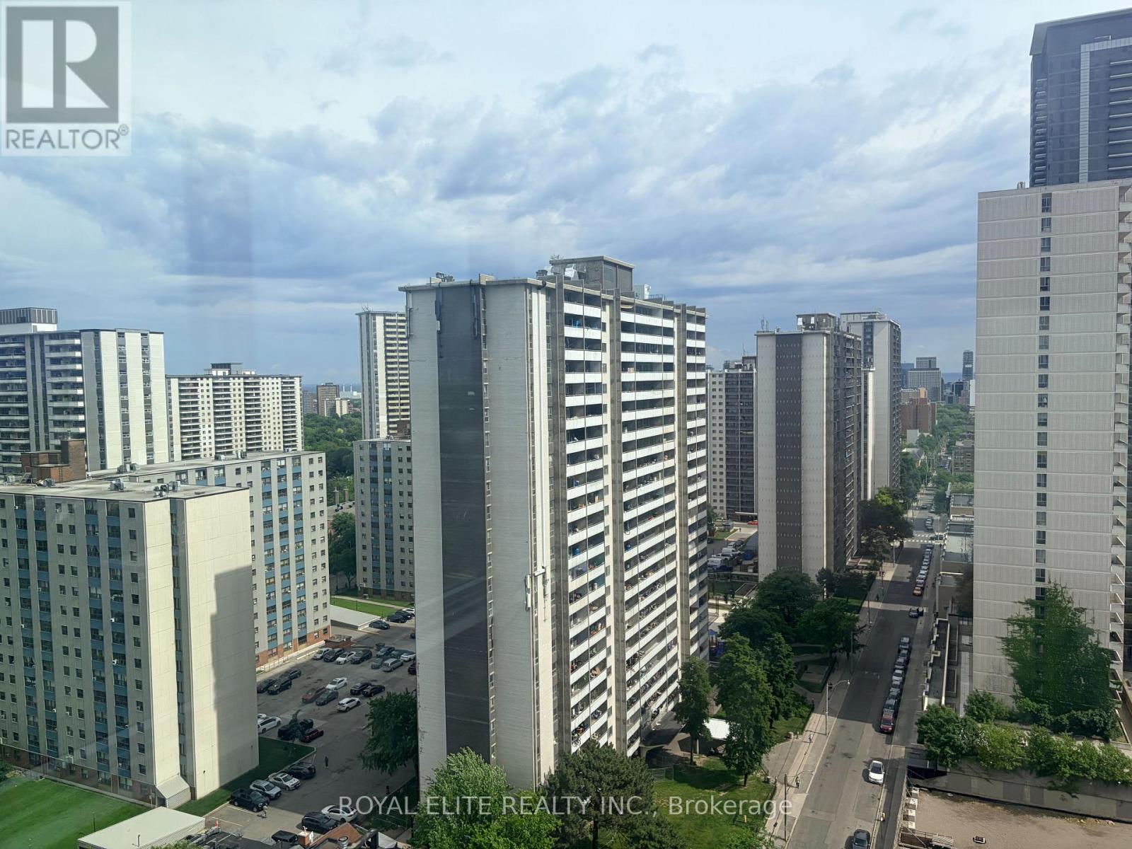 1910 - 609 Sherborne Street, Toronto, Ontario  M4X 0A4 - Photo 18 - C13448704