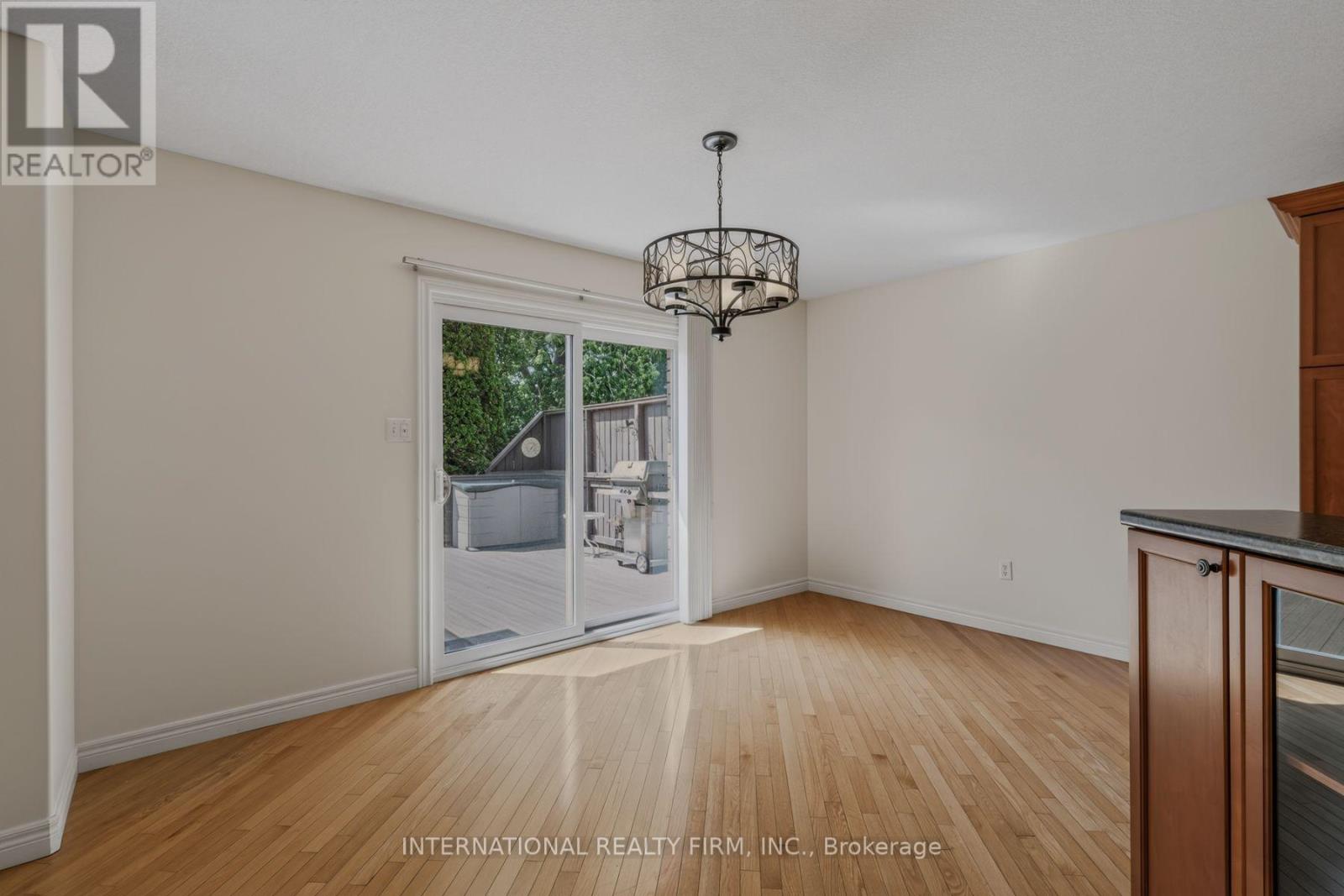 18 Sea Breeze Drive, Norfolk, Ontario  N0A 1N7 - Photo 11 - X13027848