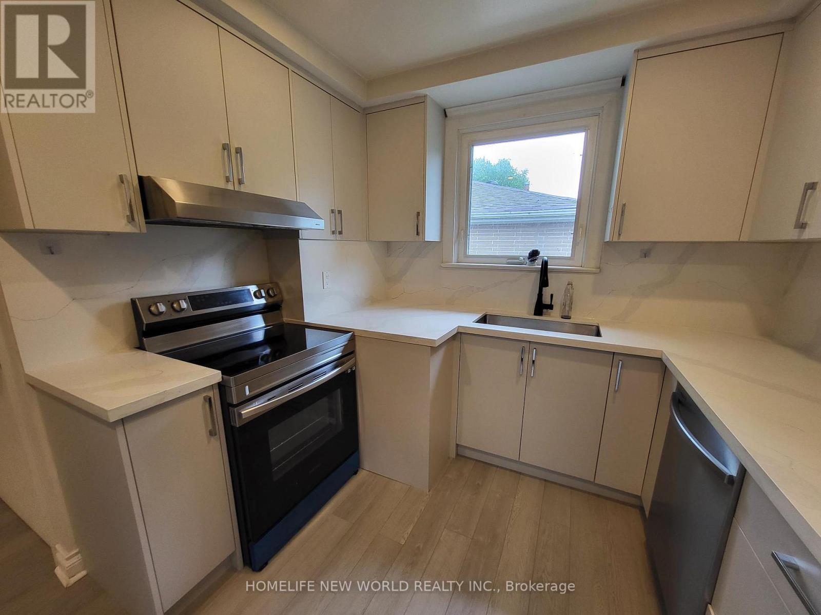 Main - 118 Cartier Crescent, Richmond Hill, Ontario L4C 2N6 - Photo 5 - N13454030