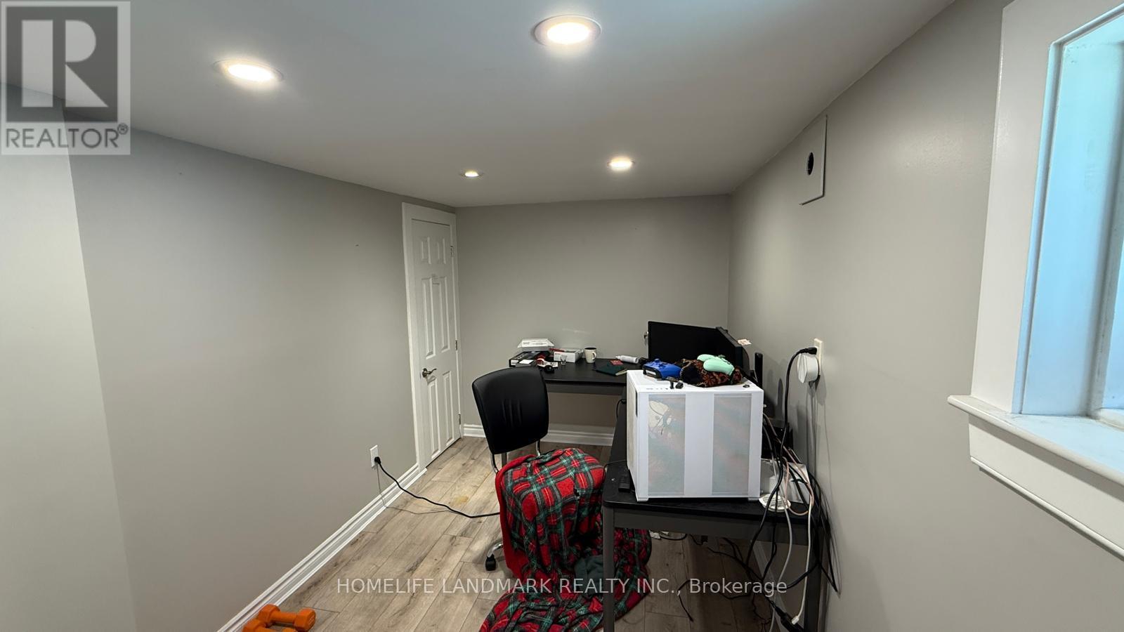78 Yorkview Drive, Toronto, Ontario  M8Z 2G2 - Photo 23 - W13454046