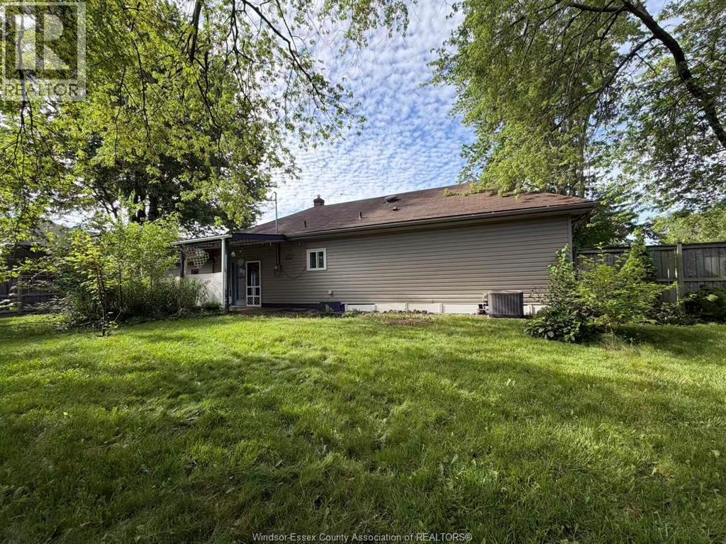 307 Sacred Heart Drive, Lasalle, Ontario N9J 1T1 - Photo 20 - 26014319
