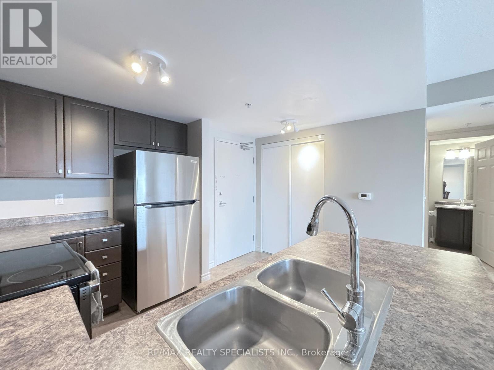 404 - 43 Goodwin Drive, Guelph, Ontario N1L 0E8 - Photo 5 - X13454042