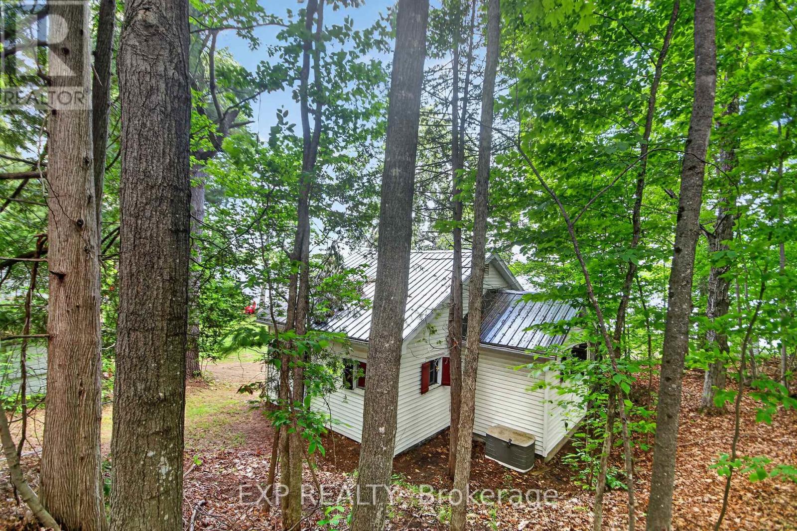 61 CEDAR HAVEN LANE, Frontenac, Ontario