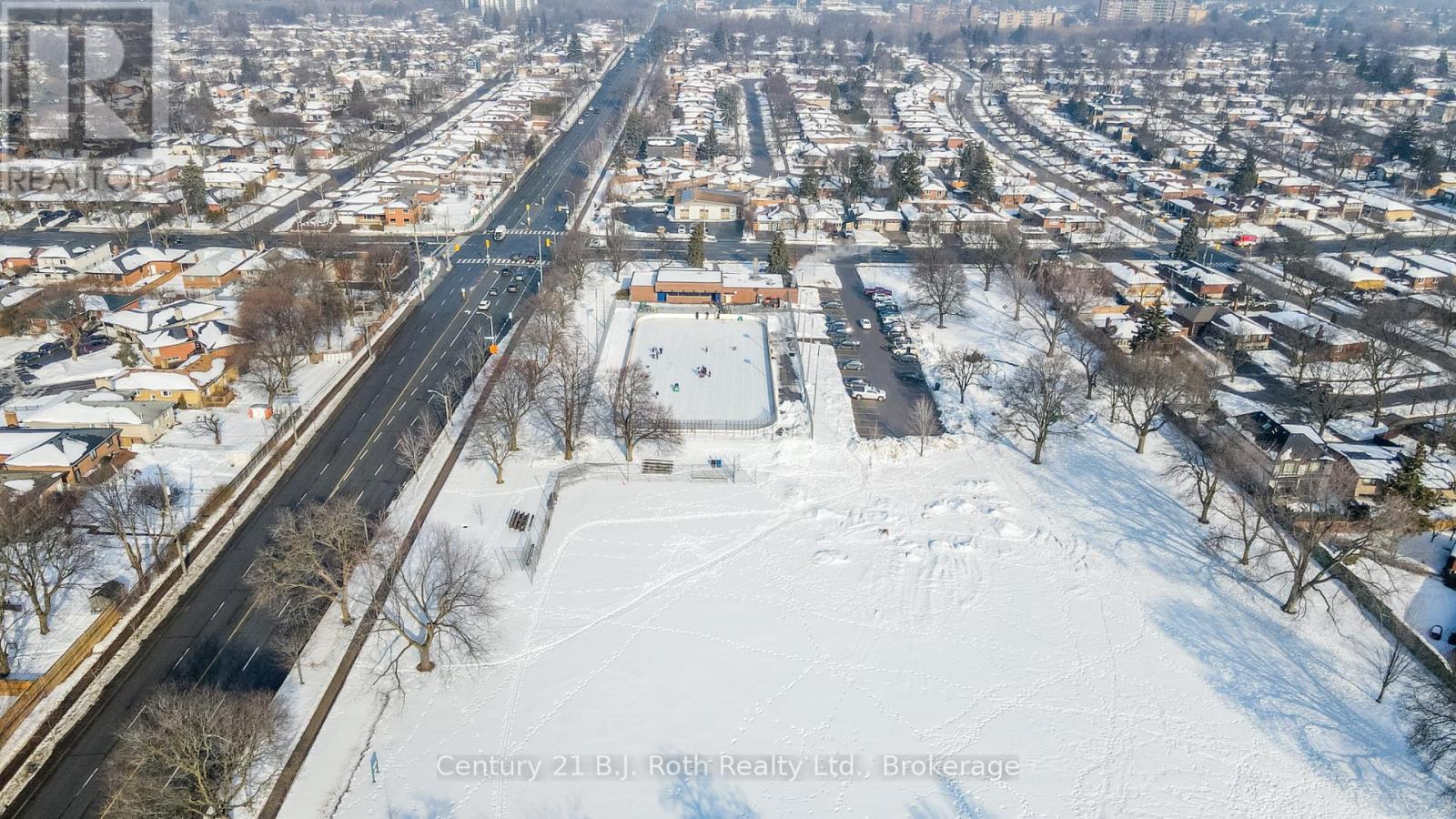 156 The Westway, Toronto, Ontario  M9P 2C1 - Photo 3 - W12963056