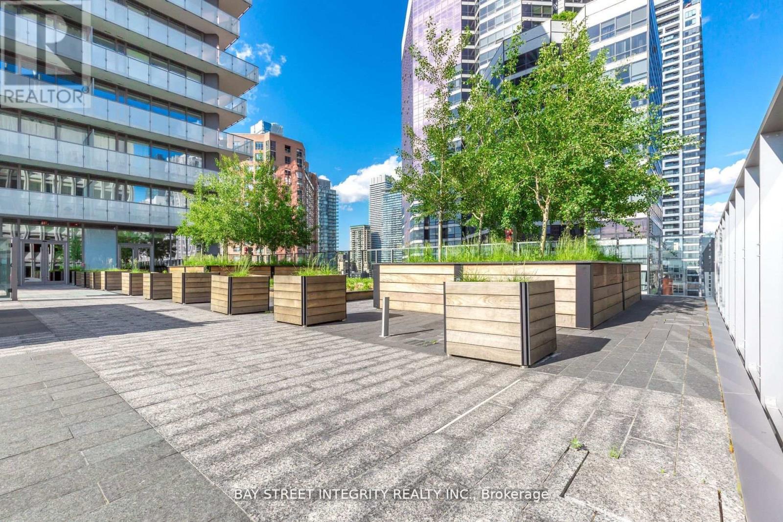 1323 - 57 St Joseph Street, Toronto, Ontario  M5S 0C5 - Photo 15 - C13454078