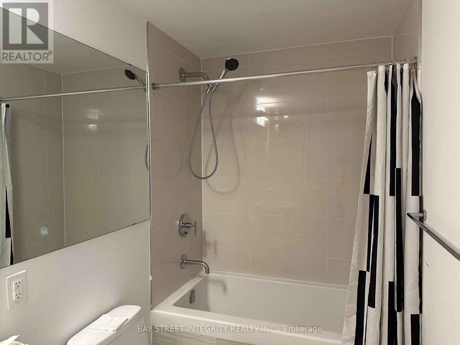 1323 - 57 St Joseph Street, Toronto, Ontario  M5S 0C5 - Photo 8 - C13454078