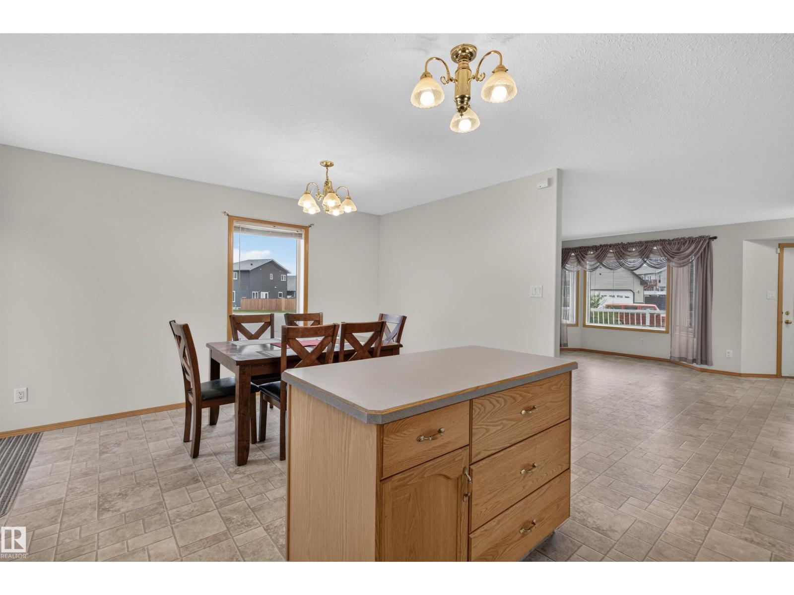 2403 3 Av, Cold Lake, Alberta  T9M 0A4 - Photo 6 - E4494037