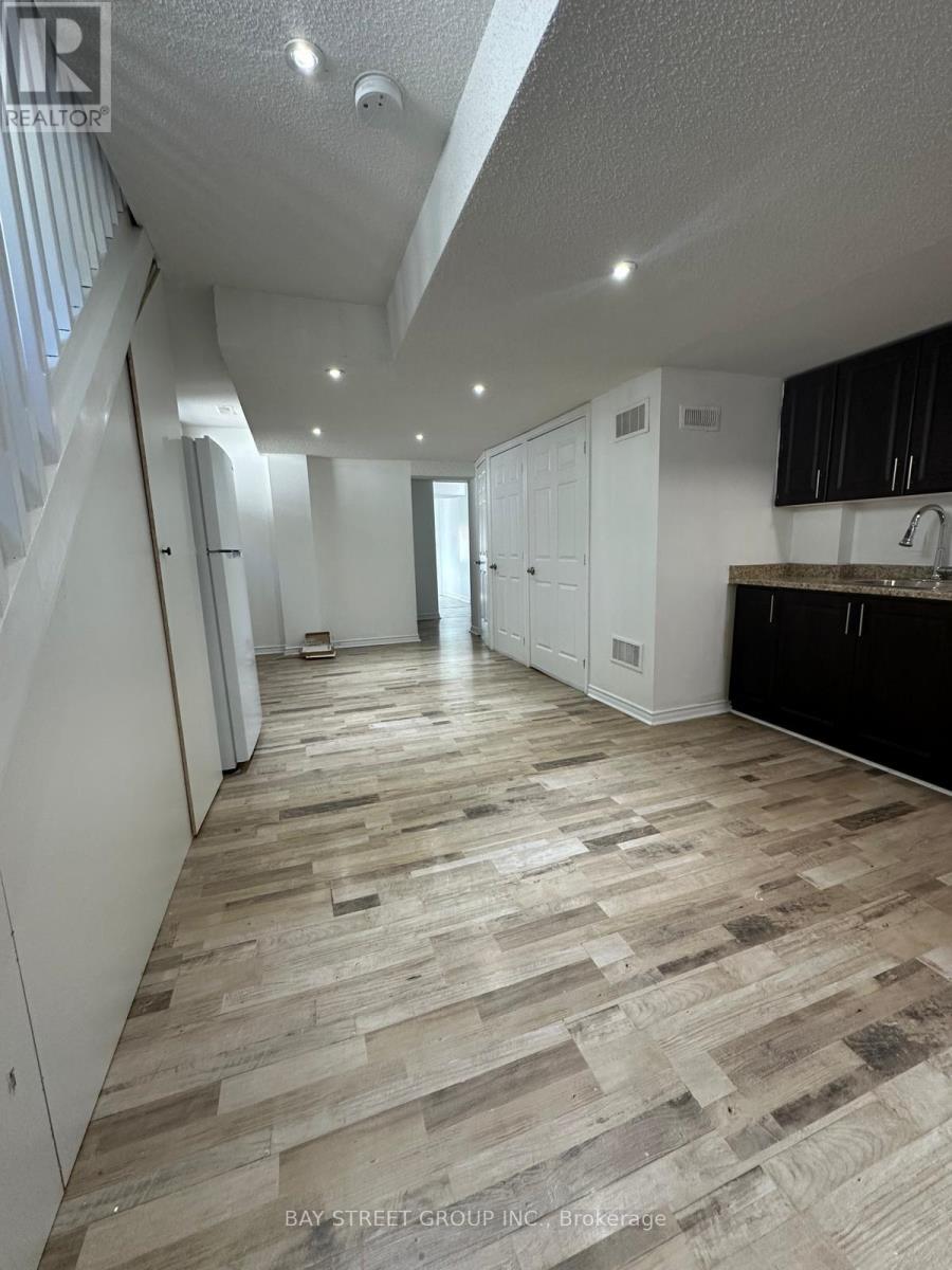 1106 HAIG BOULEVARD, Mississauga, Ontario