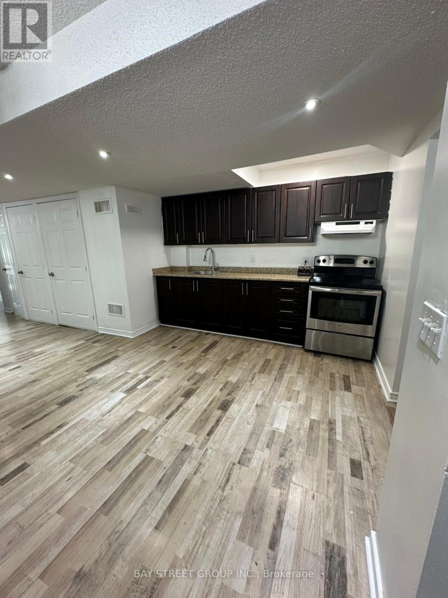 1106 Haig Boulevard, Mississauga, Ontario L5E 2M5 - Photo 8 - W13454108
