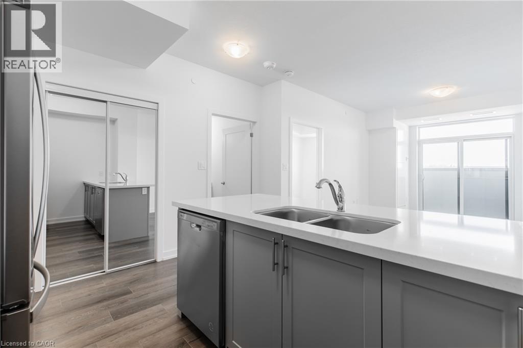 10 Mallard Trail Unit# 336, Waterdown, Ontario  L8B 2A7 - Photo 7 - 40840582