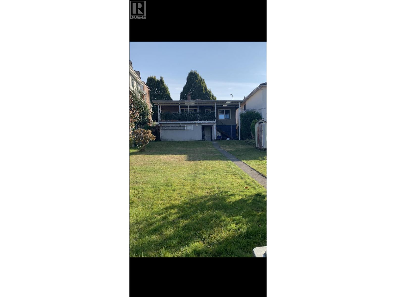 1723 E 33rd Avenue, Vancouver, British Columbia  V5N 3E3 - Photo 2 - R3136683