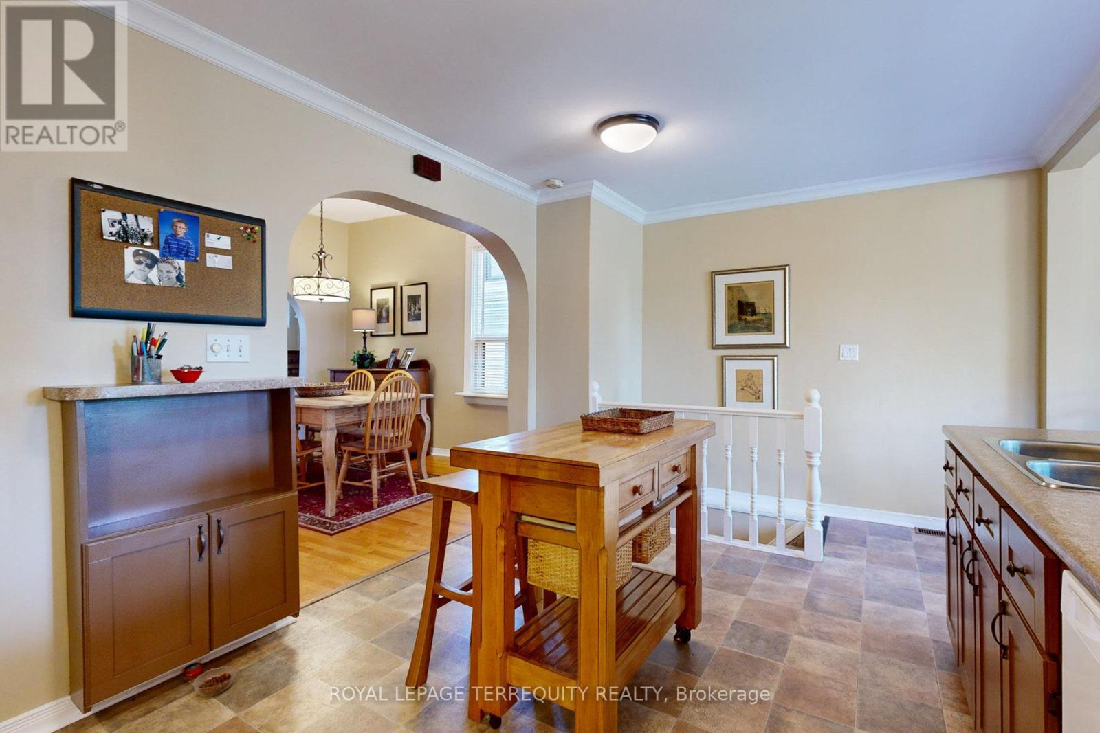 92 Eileen Avenue, Toronto, Ontario  M6N 1V4 - Photo 13 - W13449598