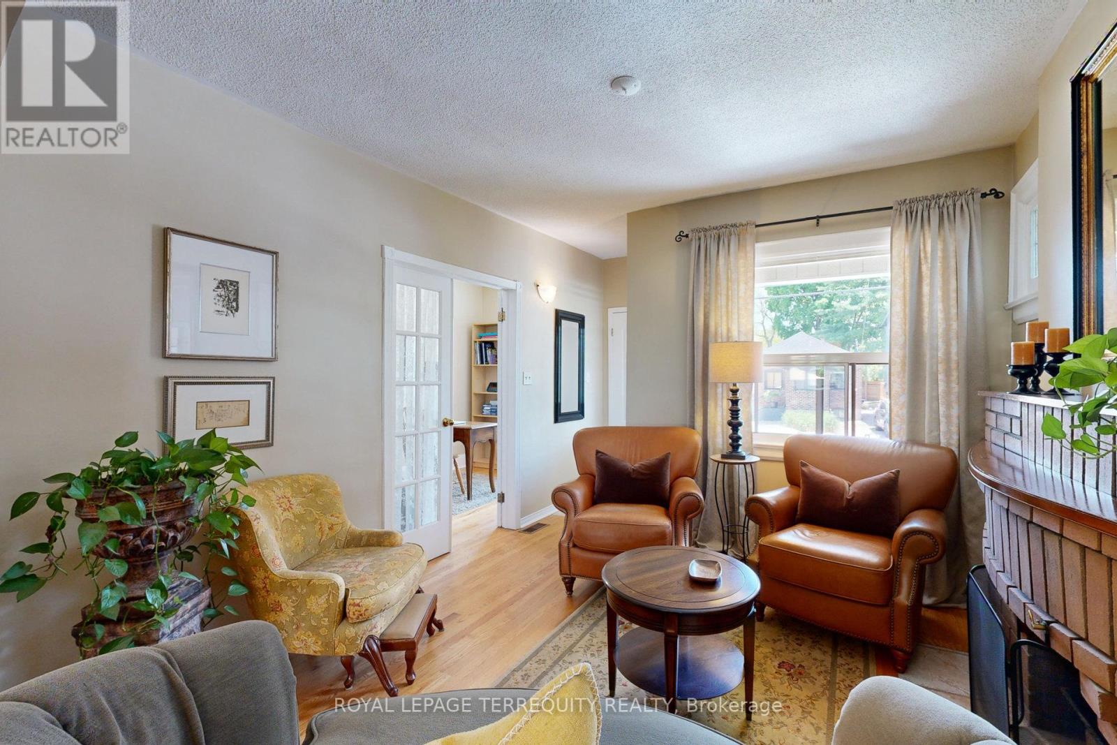 92 Eileen Avenue, Toronto, Ontario  M6N 1V4 - Photo 2 - W13449598