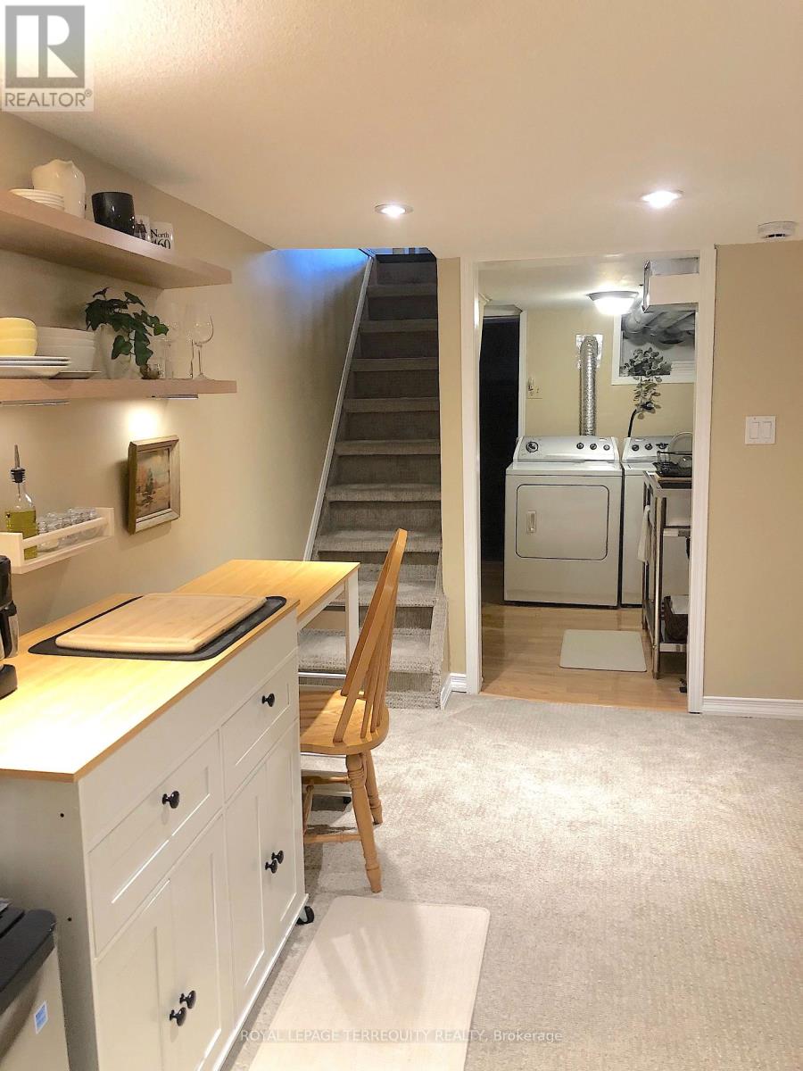 92 Eileen Avenue, Toronto, Ontario  M6N 1V4 - Photo 18 - W13449598