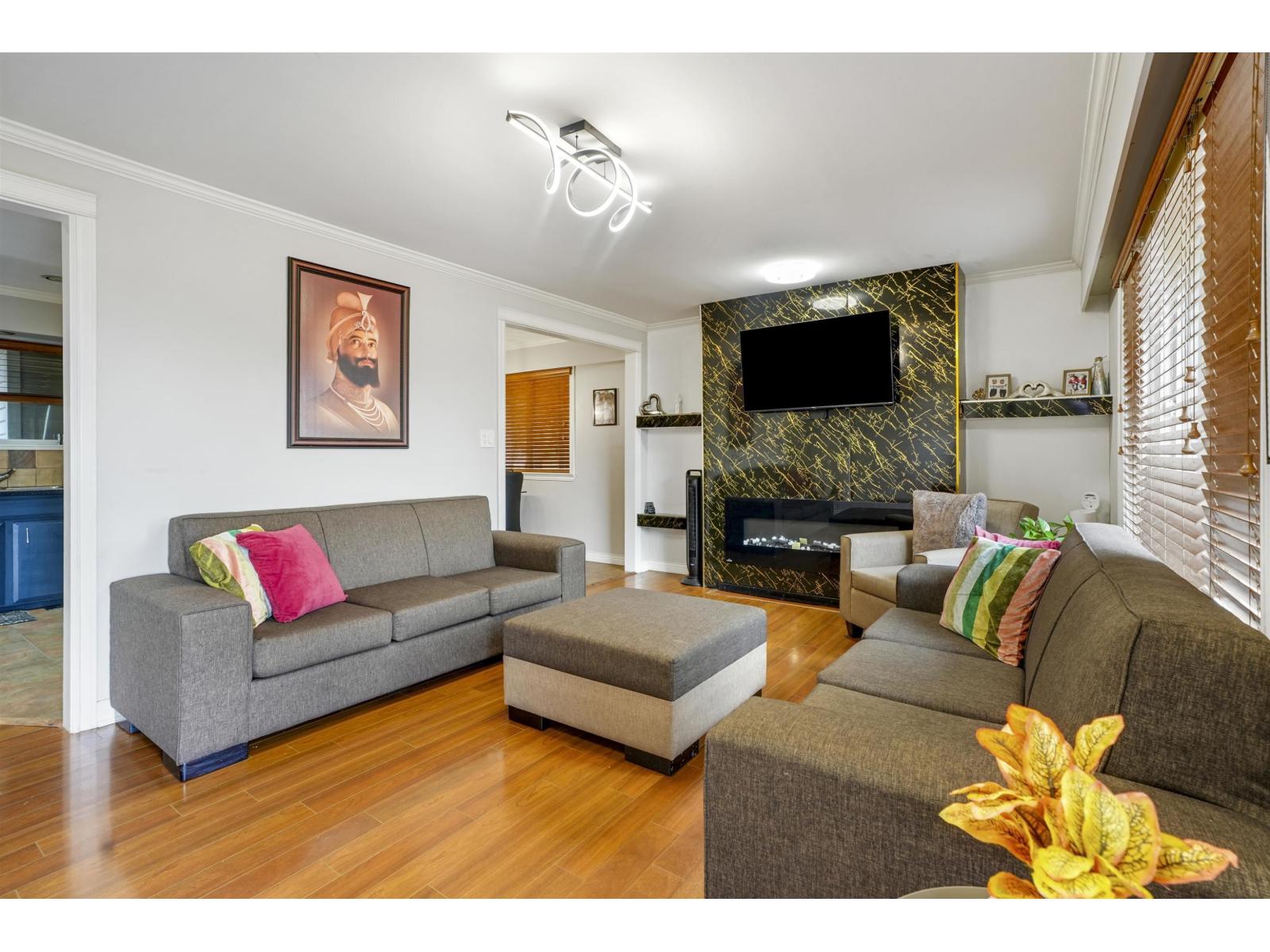 14375 68 Avenue, Surrey, British Columbia  V3W 2H5 - Photo 2 - R3135731