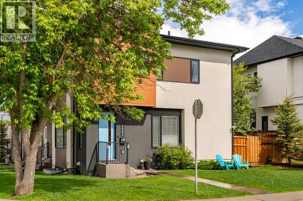 2002 35 Street SW, Calgary, Alberta  T3E 2X5 - Photo 1 - A2317341