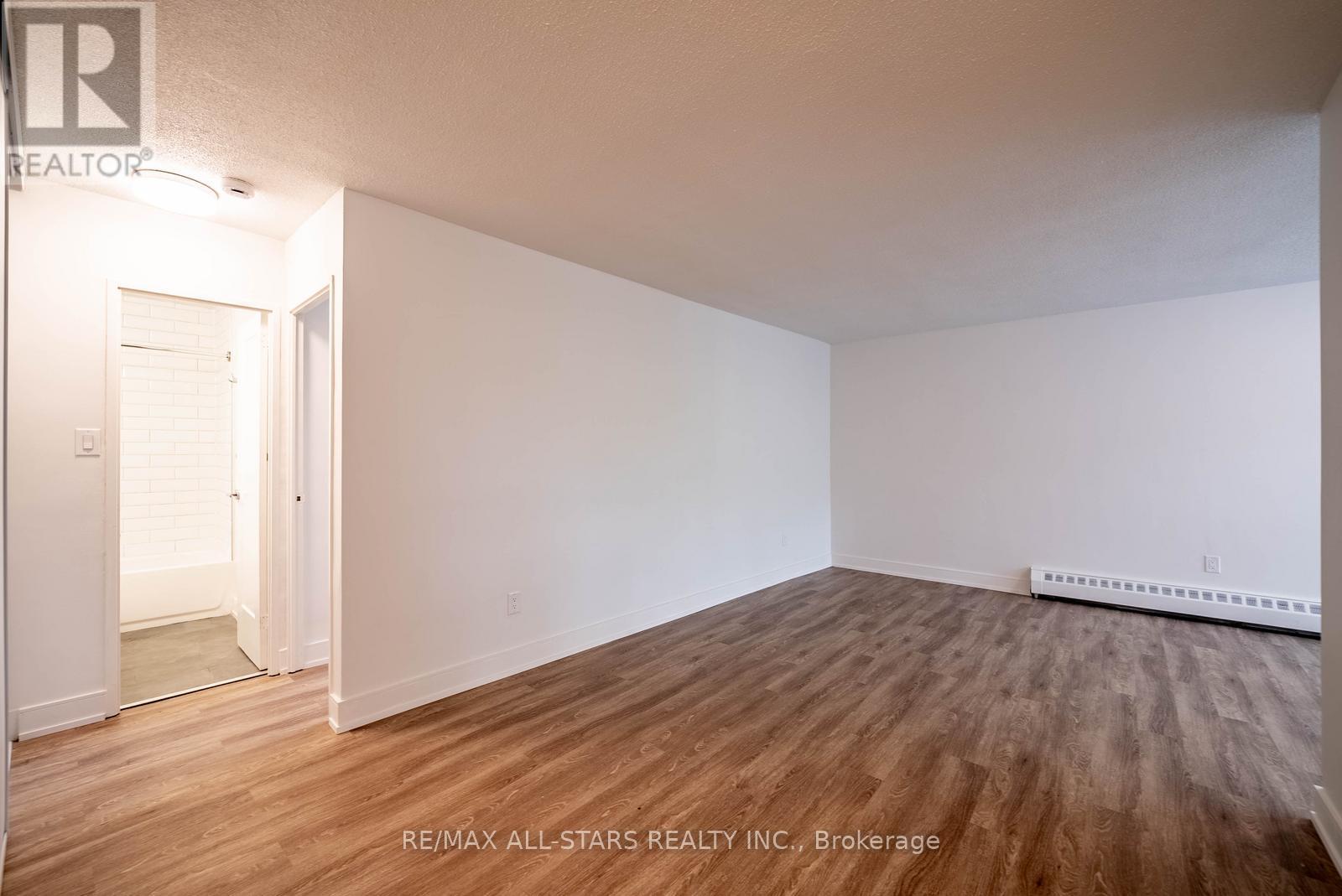 317 - 7 Albert Street, Whitchurch-Stouffville, Ontario  L4A 4H2 - Photo 5 - N13423400