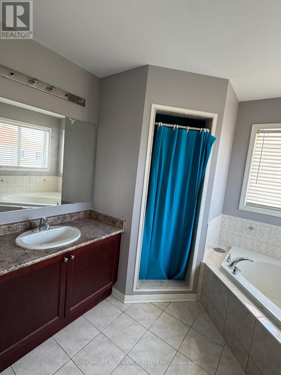 1284 Gyatt Crescent, Oshawa, Ontario  L1K 0M2 - Photo 10 - E13454138