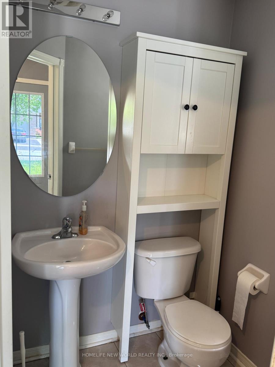 1284 Gyatt Crescent, Oshawa, Ontario  L1K 0M2 - Photo 3 - E13454138