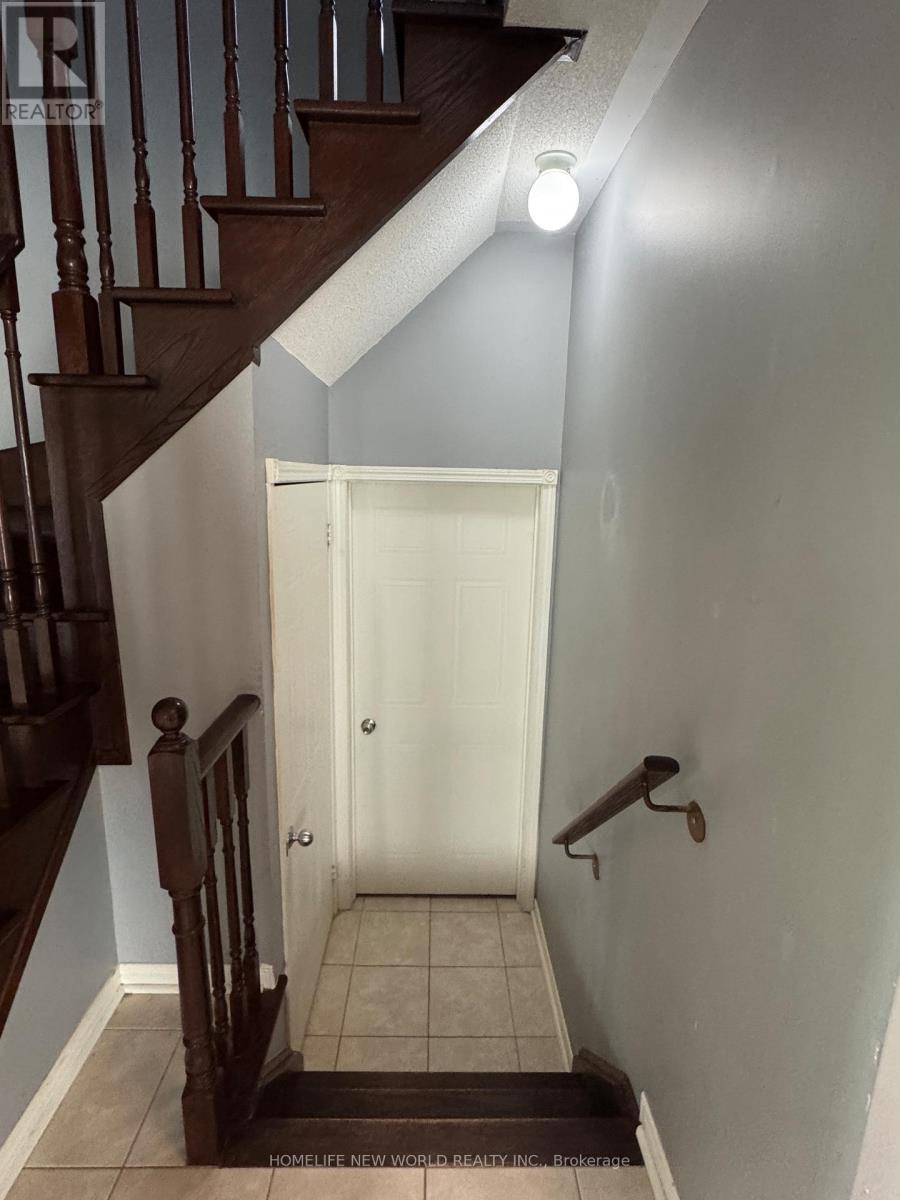 1284 Gyatt Crescent, Oshawa, Ontario  L1K 0M2 - Photo 7 - E13454138