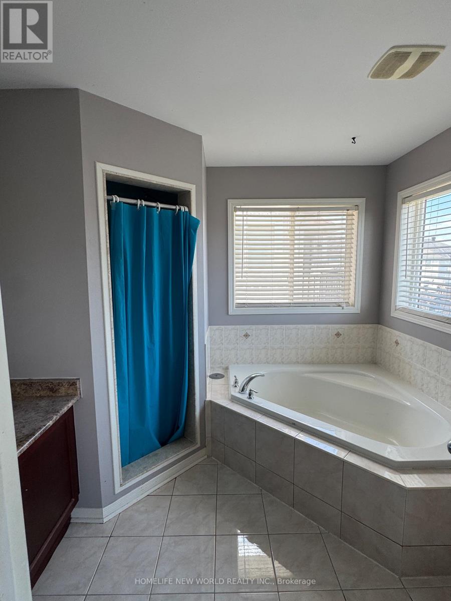 1284 Gyatt Crescent, Oshawa, Ontario  L1K 0M2 - Photo 9 - E13454138