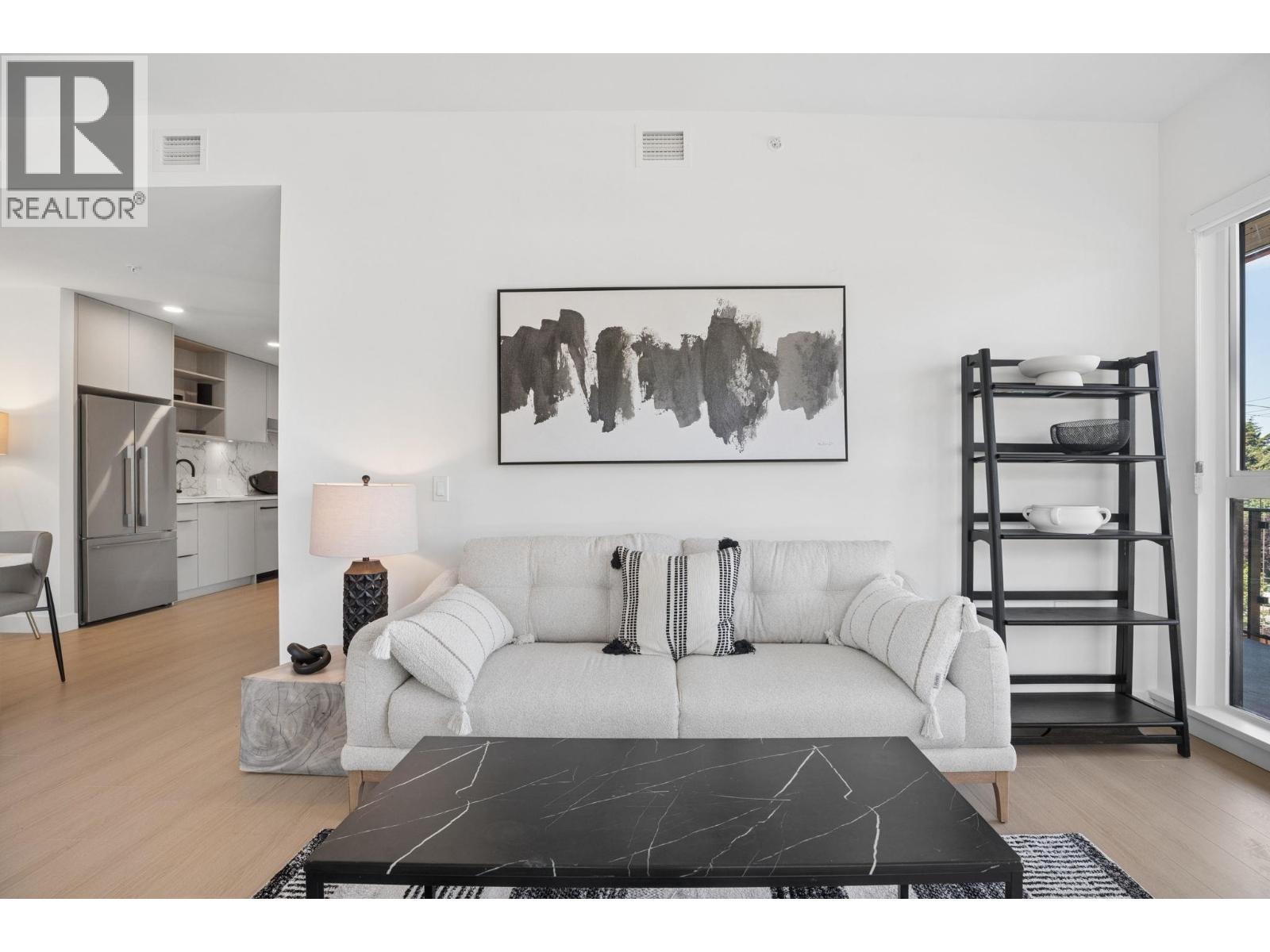 563 422 E 3rd Street, North Vancouver, British Columbia  V7L 0K1 - Photo 5 - R3131857