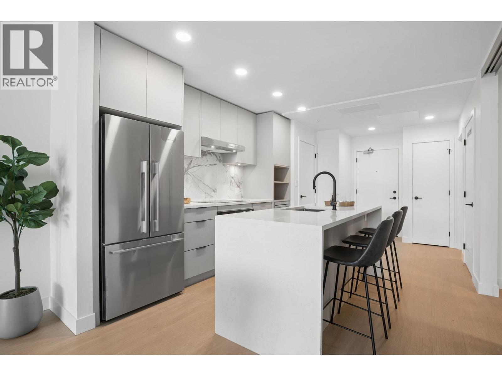 563 422 E 3rd Street, North Vancouver, British Columbia  V7L 0K1 - Photo 13 - R3131857