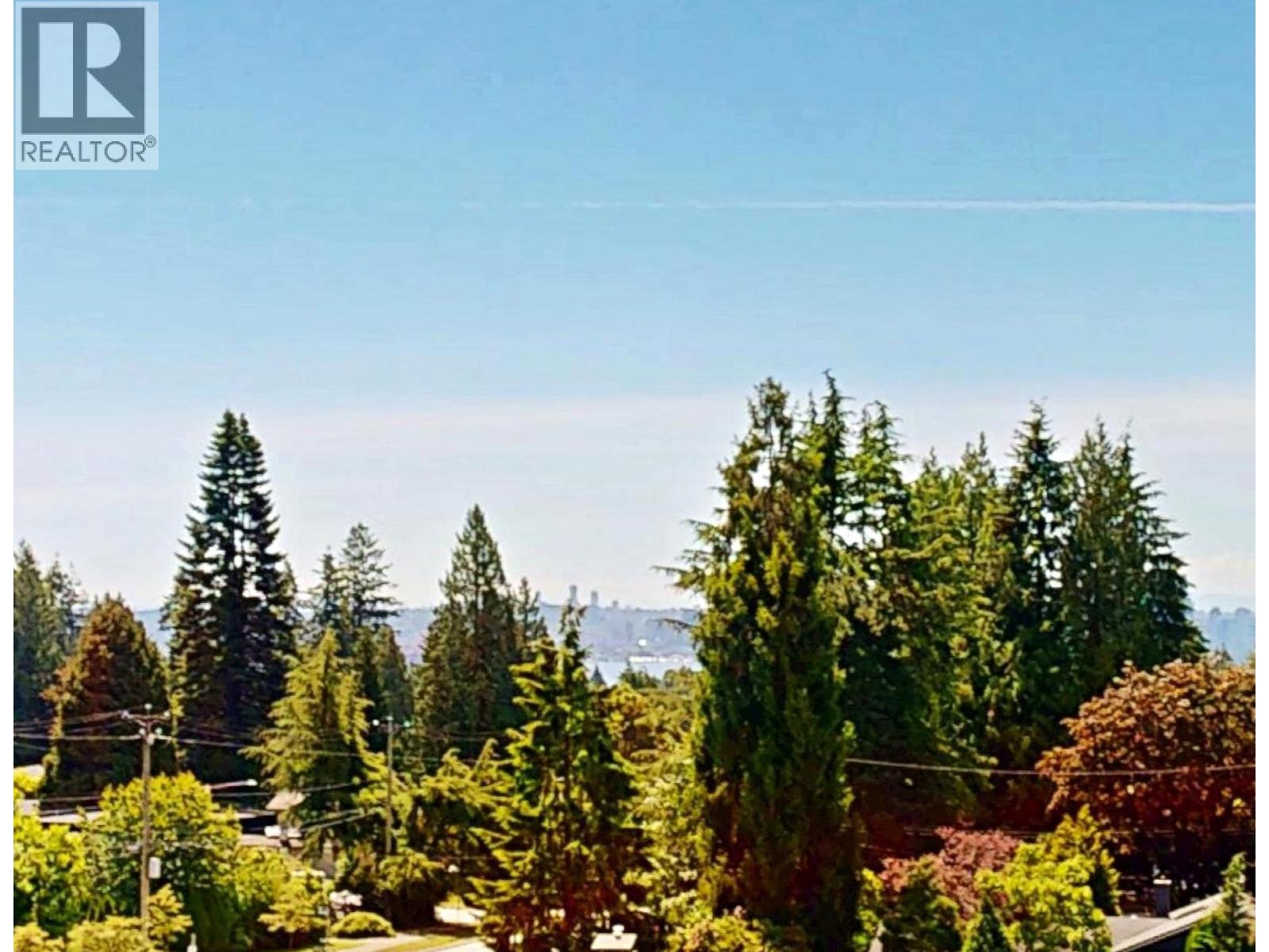 402 650 EVERGREEN PLACE, North Vancouver, British Columbia