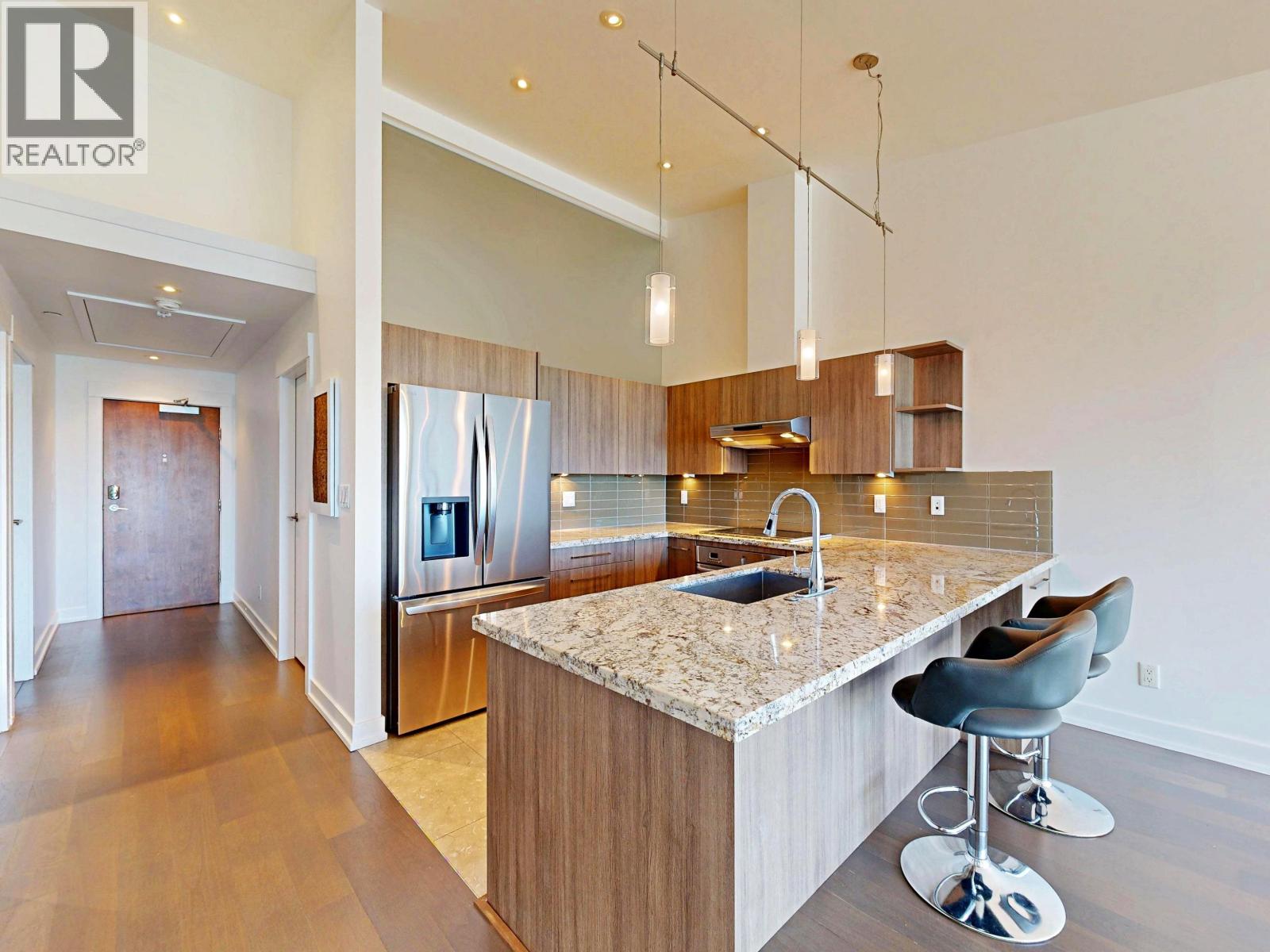 402 650 Evergreen Place, North Vancouver, British Columbia  V7N 0A5 - Photo 2 - R3135838