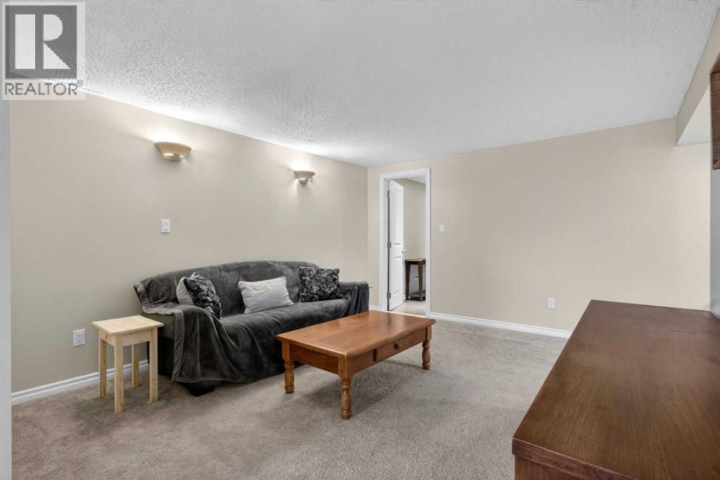 203 Southampton Drive SW, Calgary, Alberta  T2W 0V6 - Photo 28 - A2317746