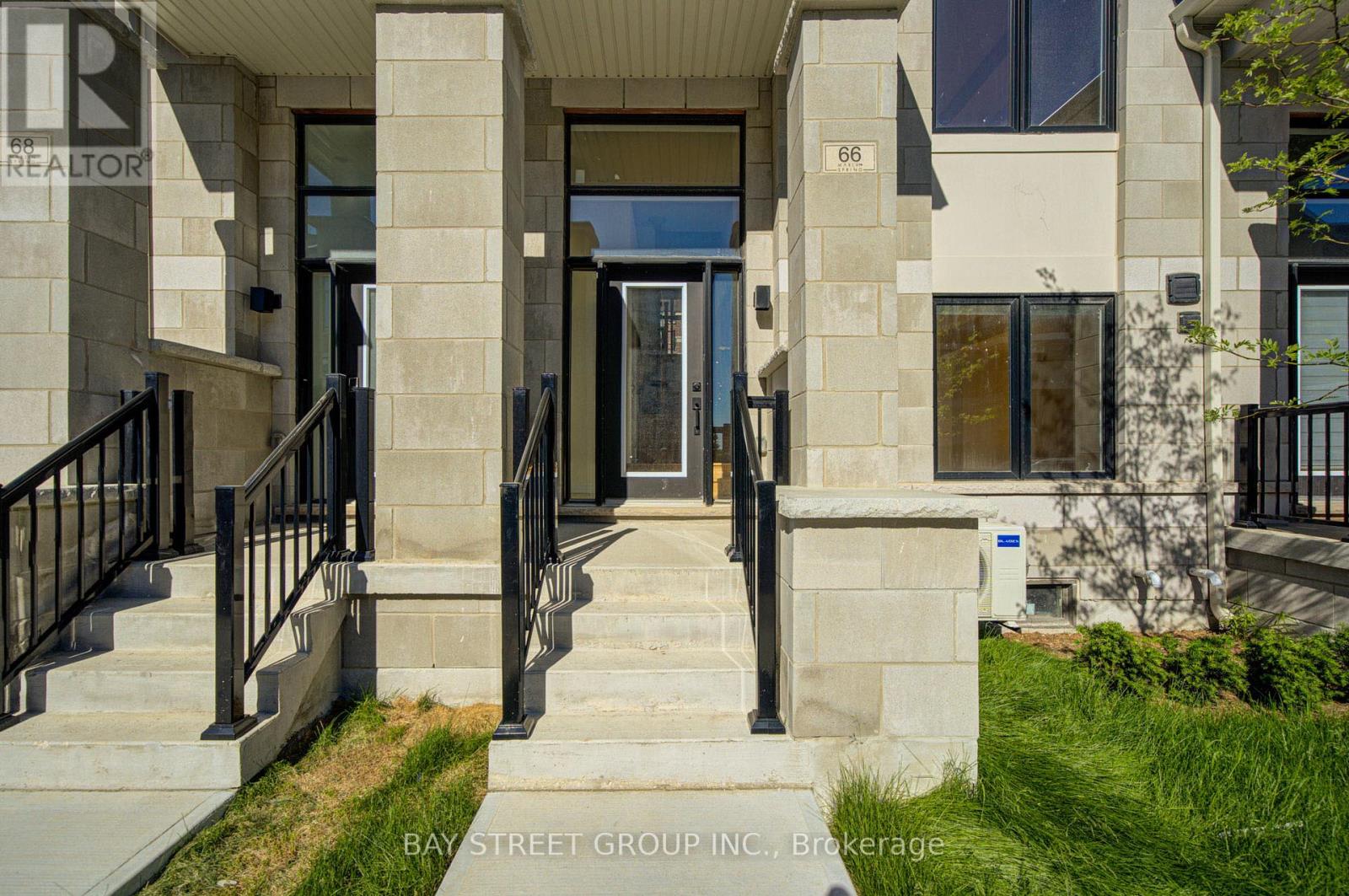 66 Millman Lane, Richmond Hill, Ontario  L4S 0P8 - Photo 3 - N13454150