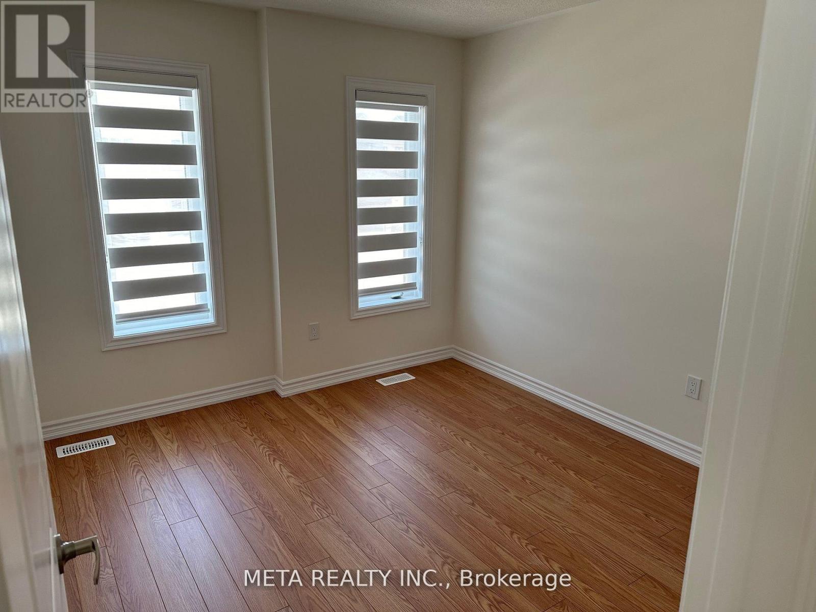 34 Durham Avenue, Barrie, Ontario  L9S 2Z8 - Photo 21 - S13454142